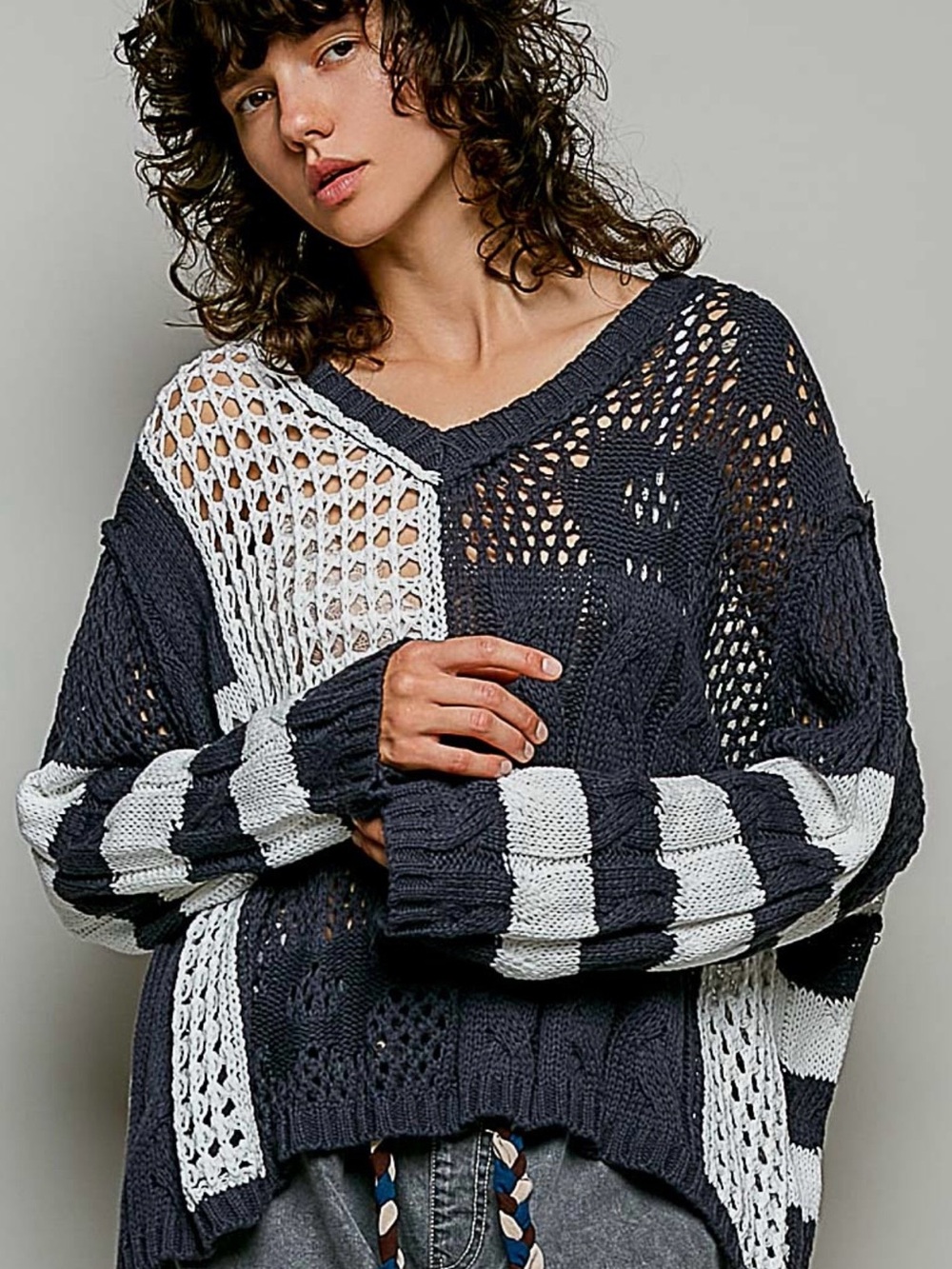 New POL navy white crochet sweater gorgeous sz M